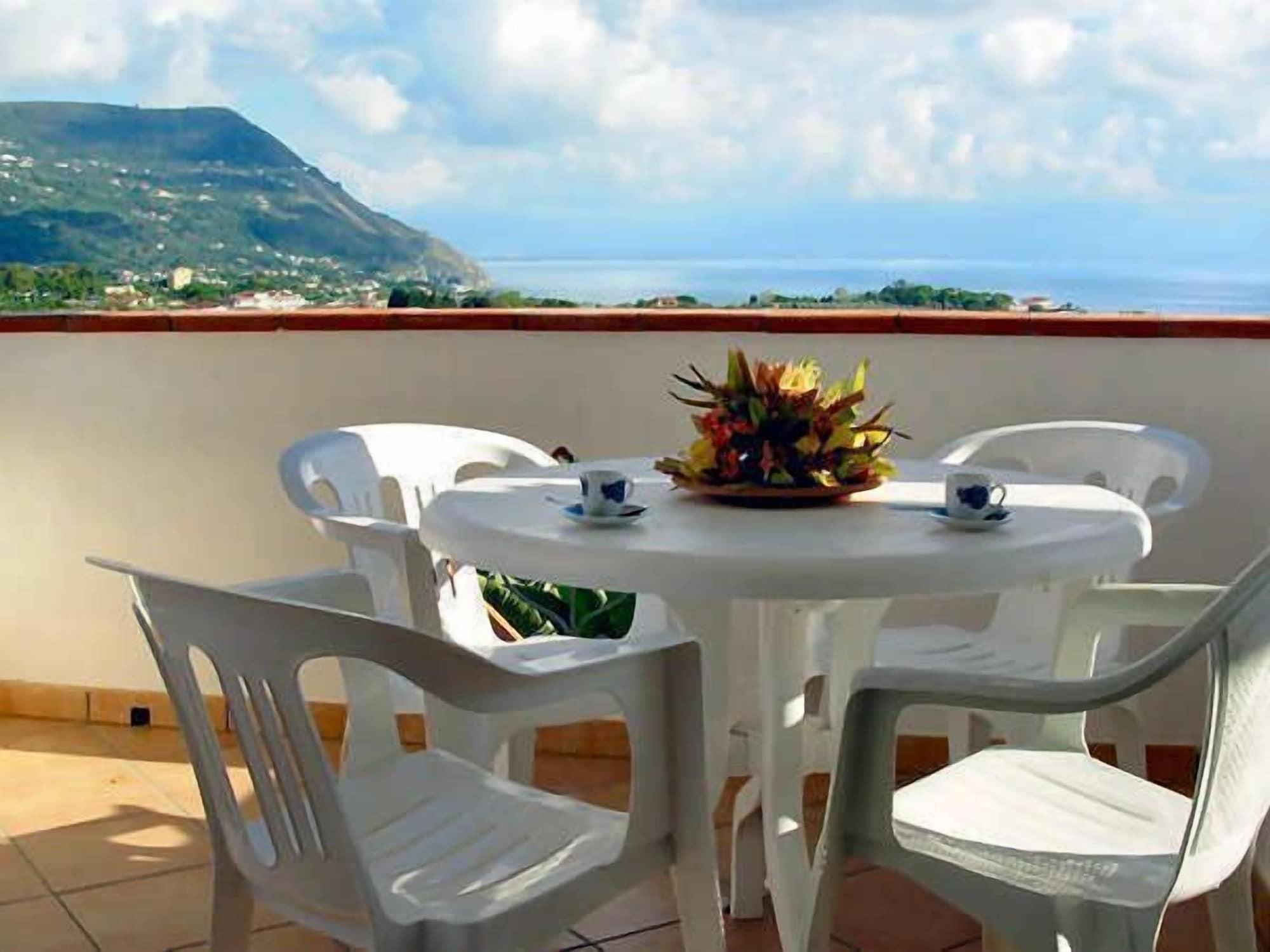 Residence Hotel La Taverna Капо-Ватикано Екстер'єр фото