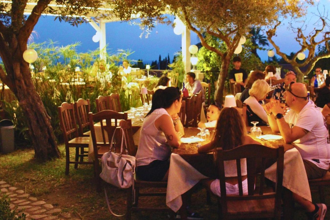 Residence Hotel La Taverna Капо-Ватикано Екстер'єр фото