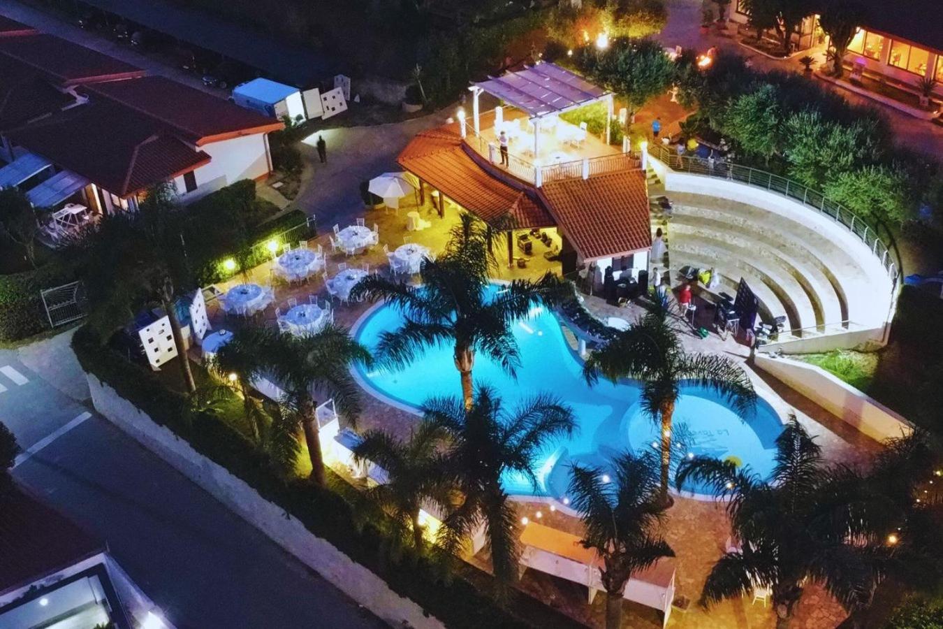 Residence Hotel La Taverna Капо-Ватикано Екстер'єр фото
